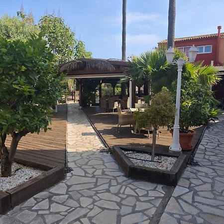 Alojamiento Cafe Soles Дения Екстериор снимка